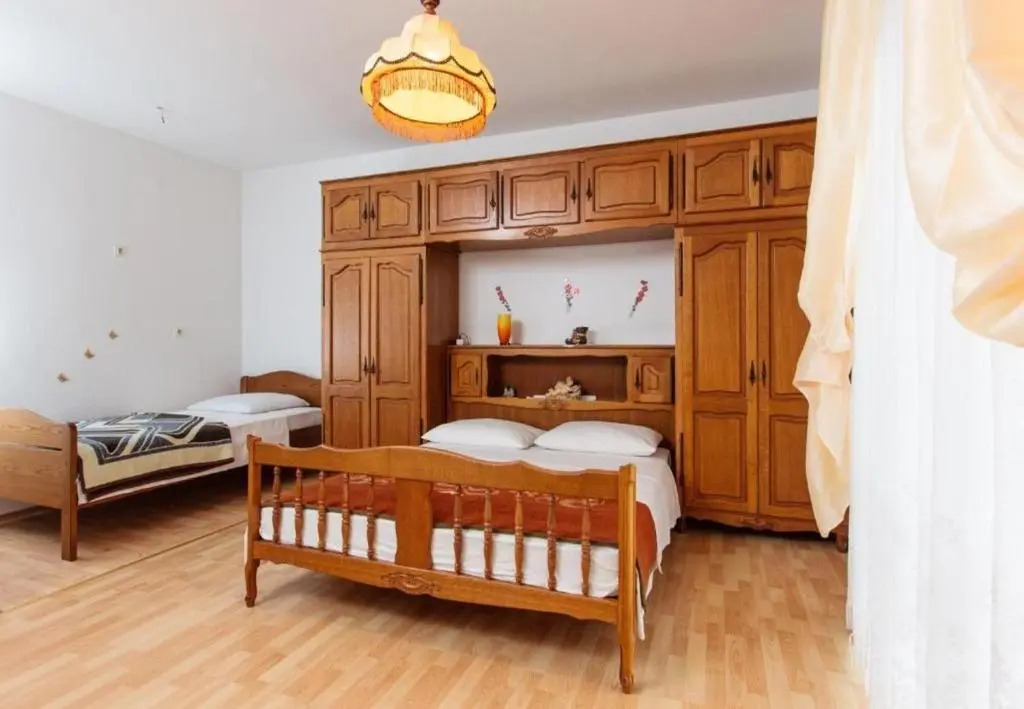 Apartment Knez 1 - 50m from beach