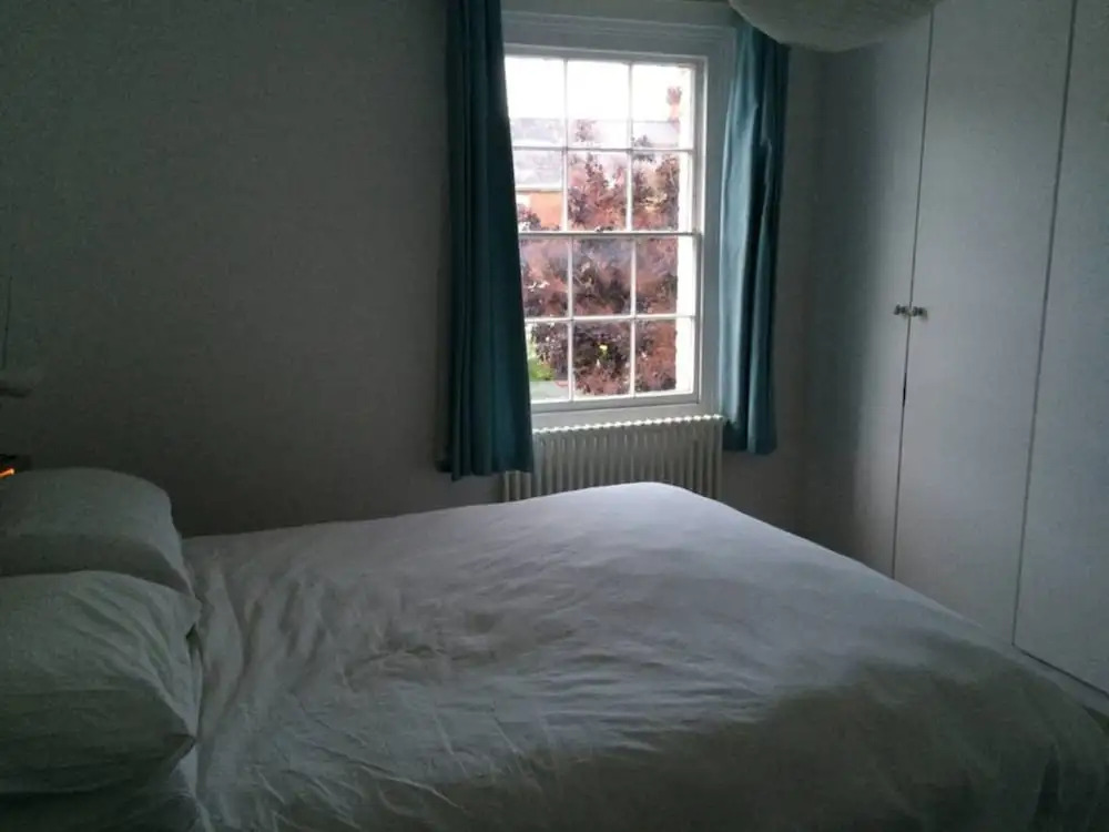 Bright 3 Bedroom Home Near Cowley Road