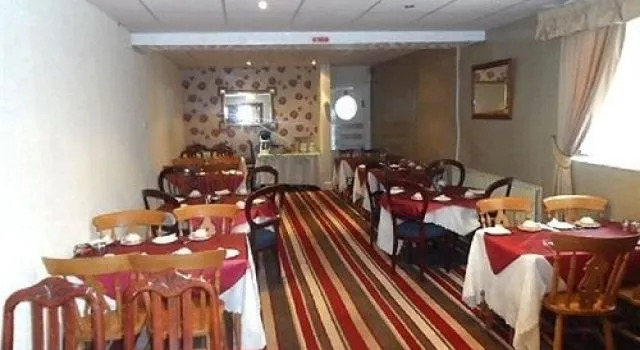 Oakwell Hotel