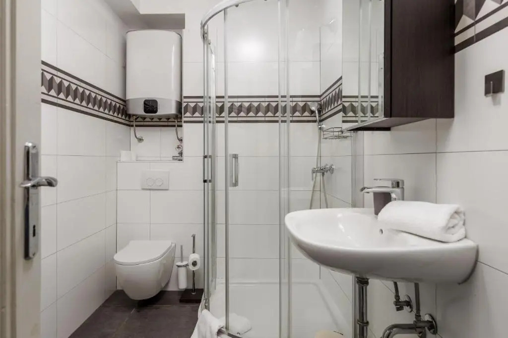 4 Bedroom Apartment