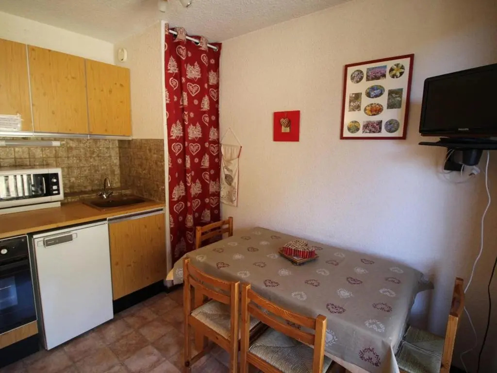 Appartement Auris, 2 pièces, 3 personnes - FR-1-297-44