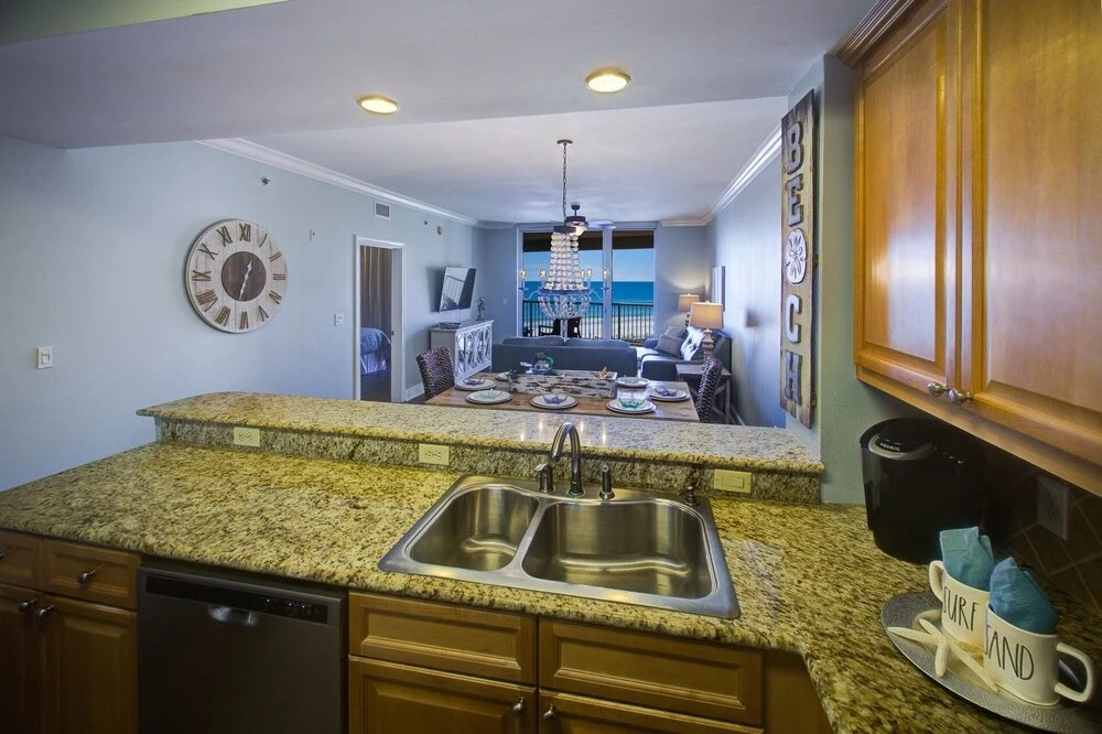 Azure 519 3 Bedroom Condo