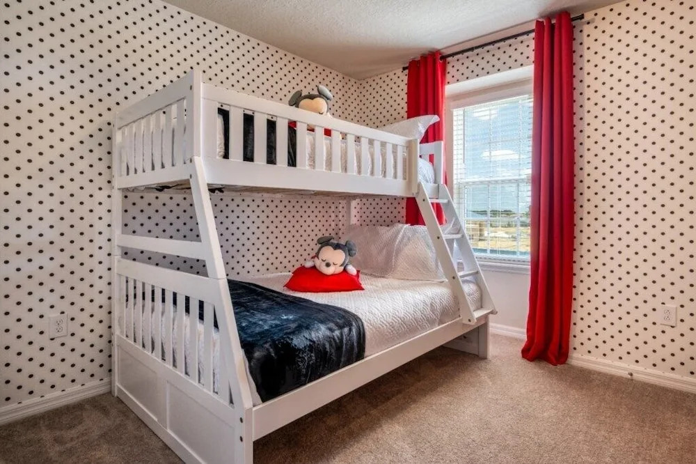 NEW 5 Bdrm Windsor Island Resort