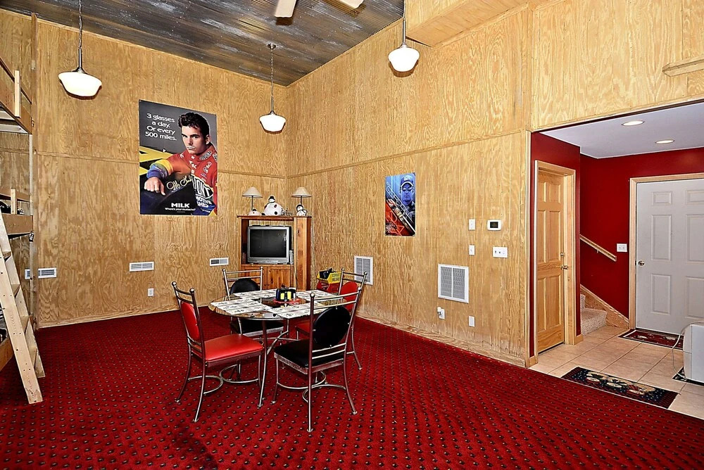 Ski Bums Inn