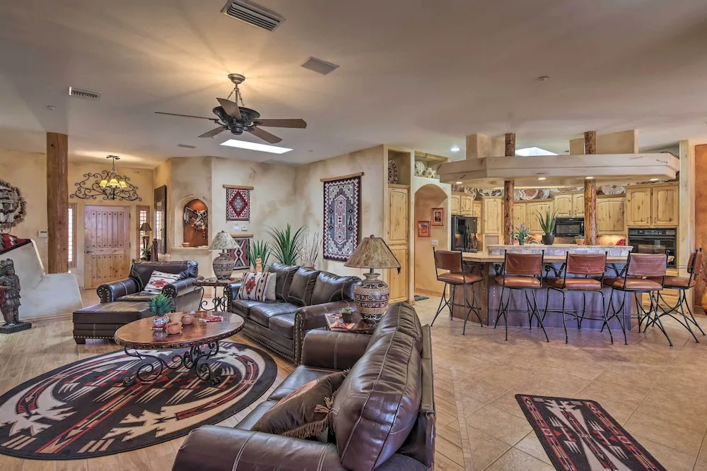 Patio, Grill & Yard: Pet-friendly Lake Havasu Gem