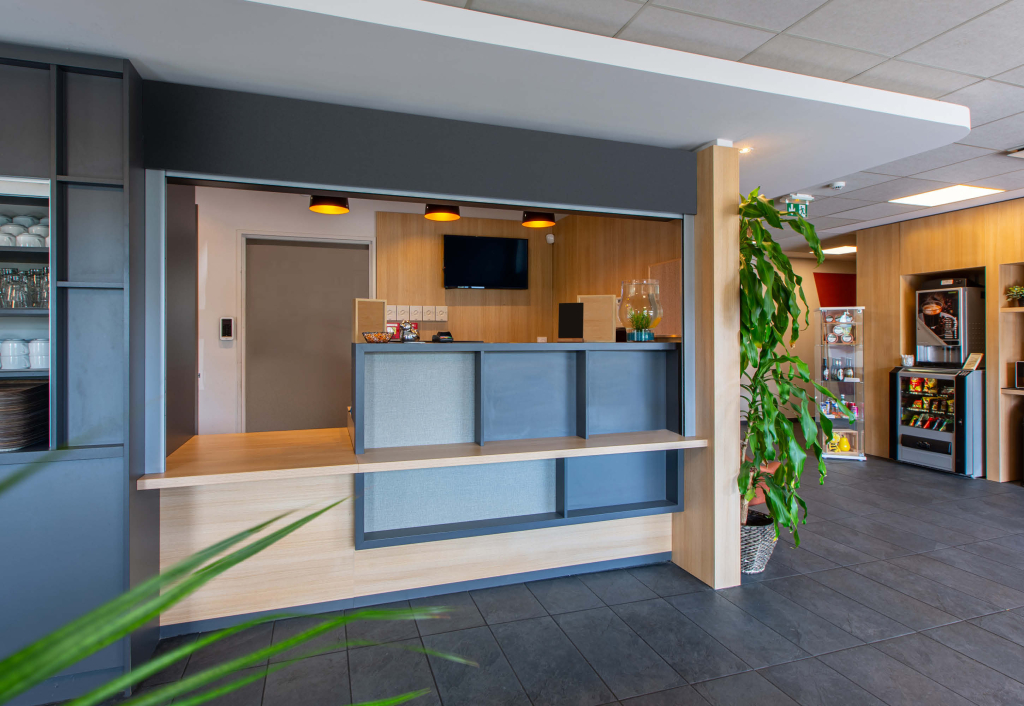 B&B HOTEL CHARTRES Oceane
