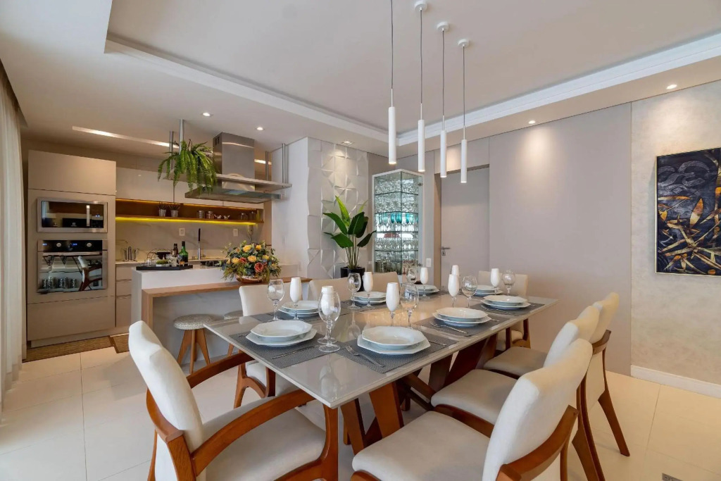 Punta Blu Residence, Luxuoso Apartamento no centro de Bombinhas - 4 dorm