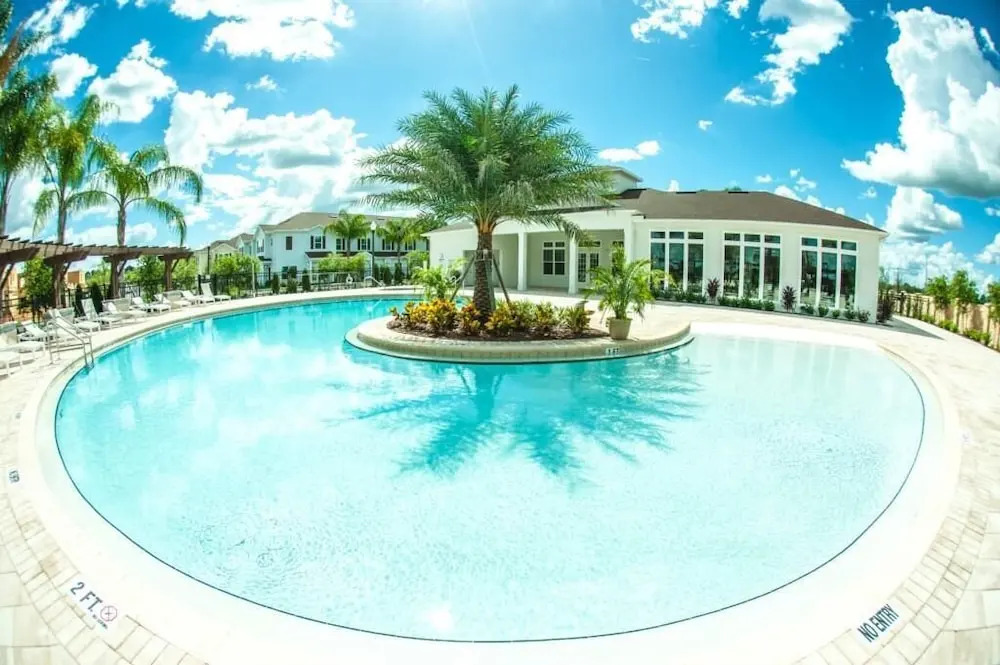November Special W. Lucaya 4 Beds ID: 239294