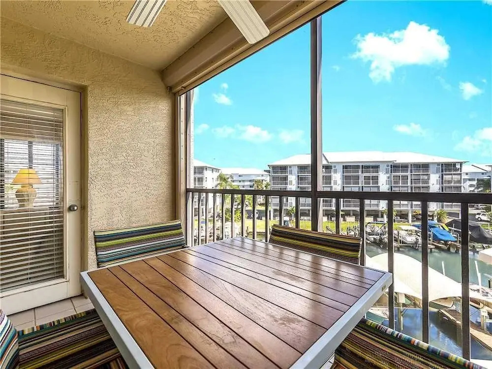 Santa Maria II 301 - Three Bedroom Condo