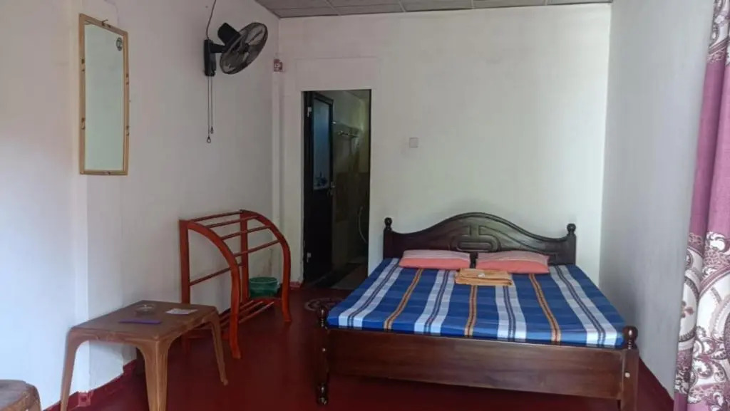 7 Rooms Guest