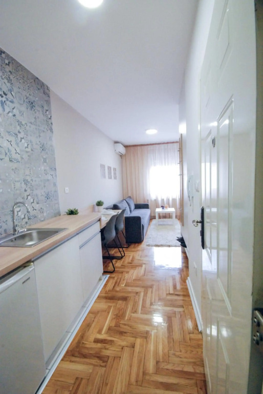 Tiara Apartment 2