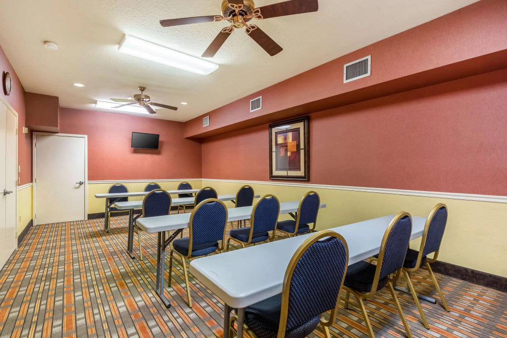 Studio 6 Suites Houston, TX - Spring