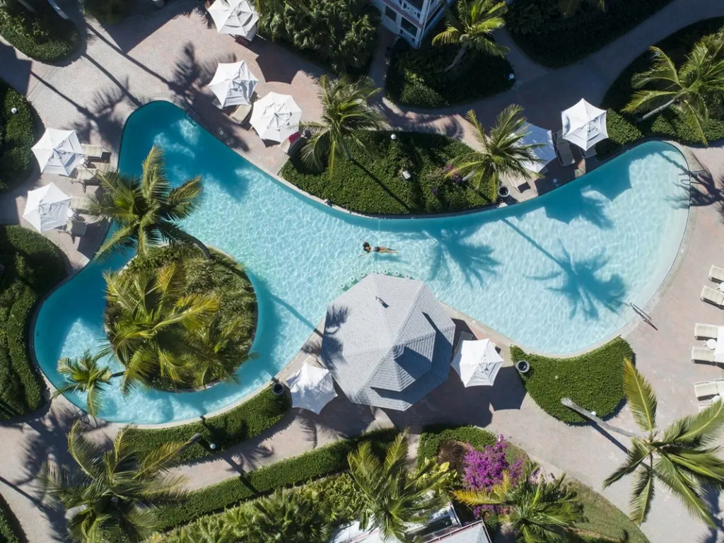 Ocean Club East, Grace Bay Beach