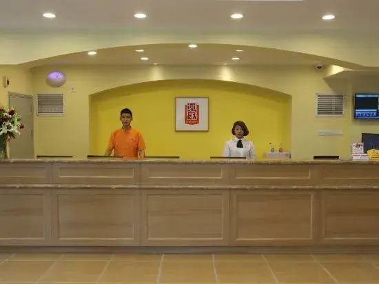 Ease Hotel