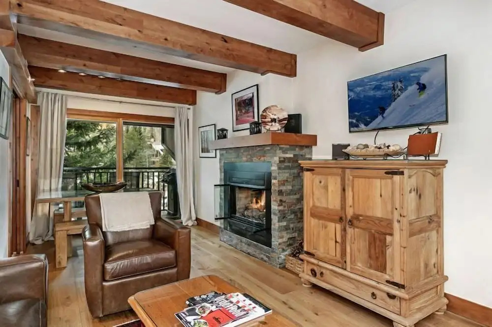 1 Bedroom Antlers Vacation Rental With Incredible Slopeside Views And Just A Short Walk To Gondola And Lionshead Village