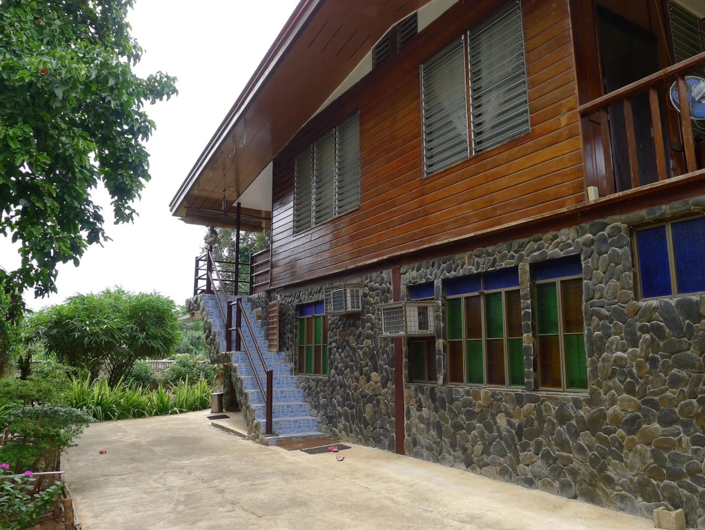 Puerto Bay View Inn