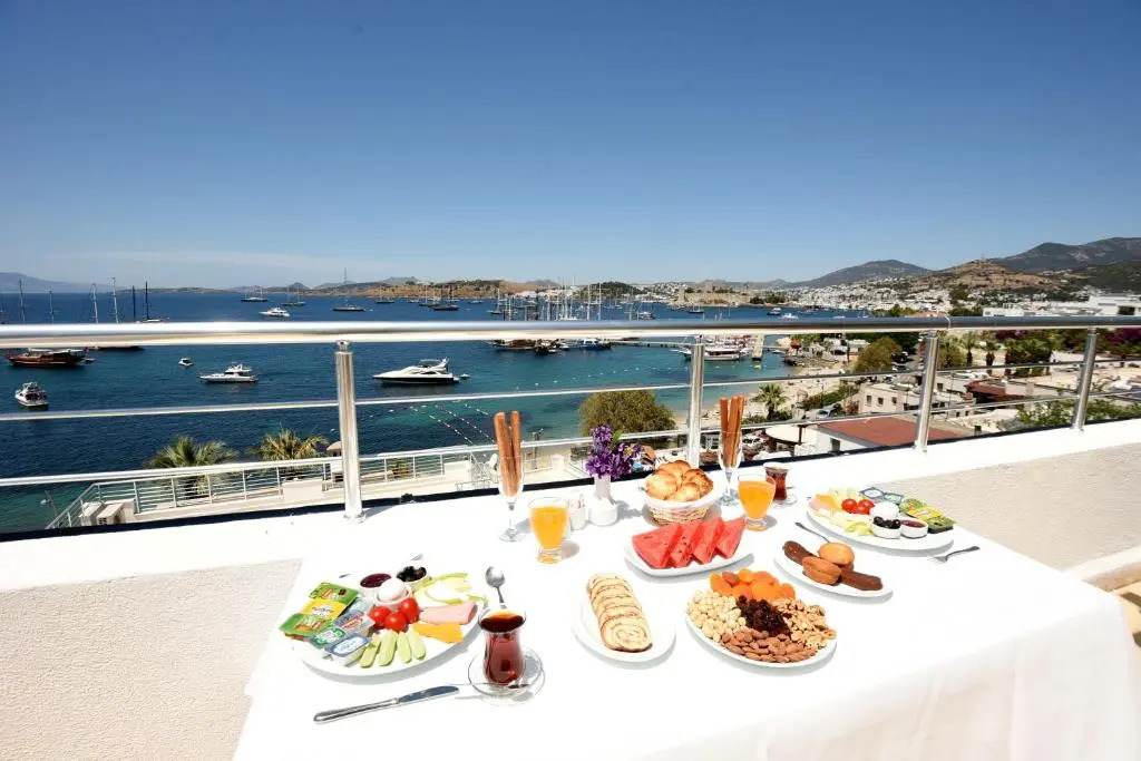 Capaci Hotel