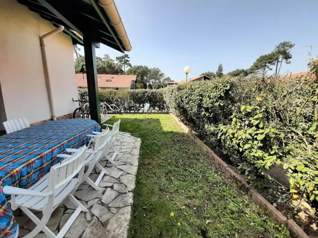 Villa Patio pour 6 avec Piscine et Parking Privé, à 2000m des Plages de Capbreton - FR-1-239-748