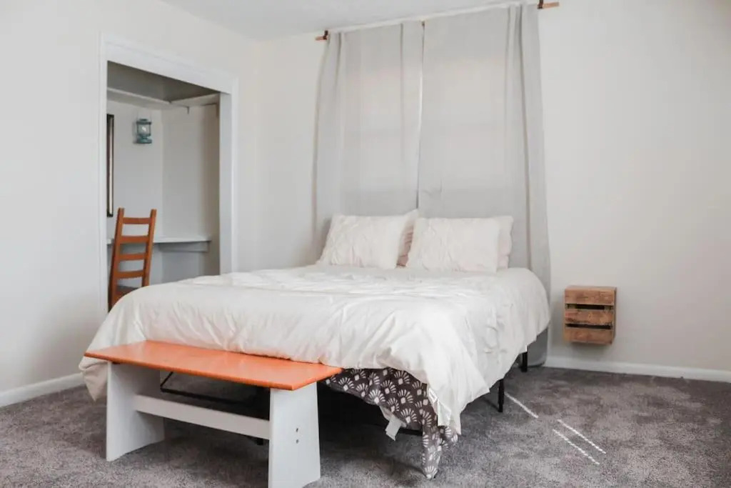 Cozy + Eclectic home in the Heart of Lawton/Mid Term Stay