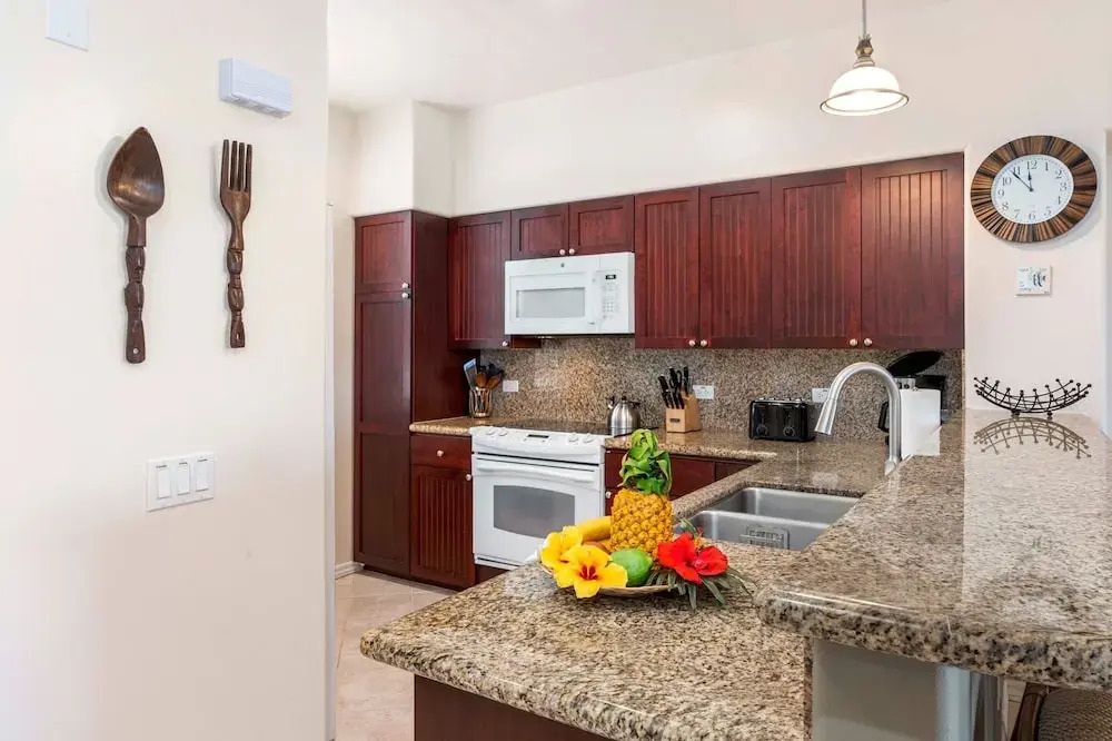 Paradise Getaway- Golf Course and Lake Views -vrkcv