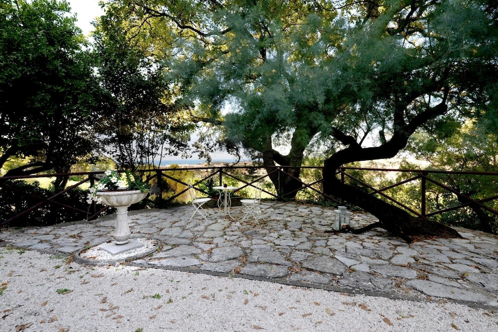 Apartment With 2 Bedrooms in Ancona, With Enclosed Garden and Wifi