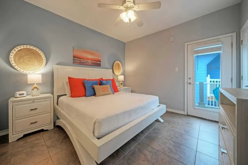 9 Costa Bahia Condos Sleeps 50 + Pool Minutes to the Beach