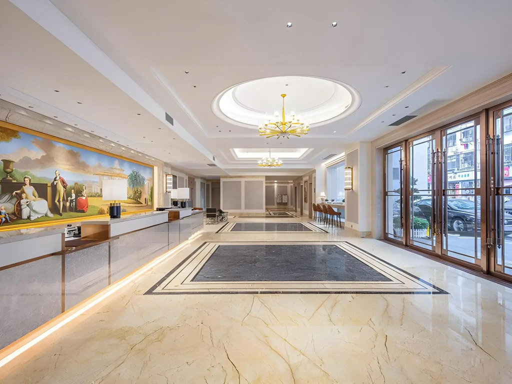 Vienna Hotel (Nanshan Science and Technology Park Wanxiang Tiandi Store)