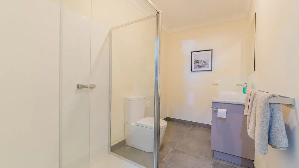 1-83 Thompson Avenue, Cowes