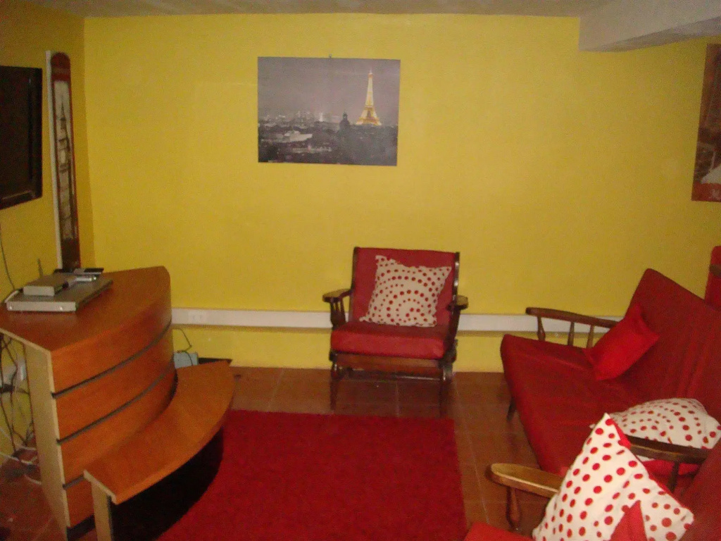 Travellers Place Hostel