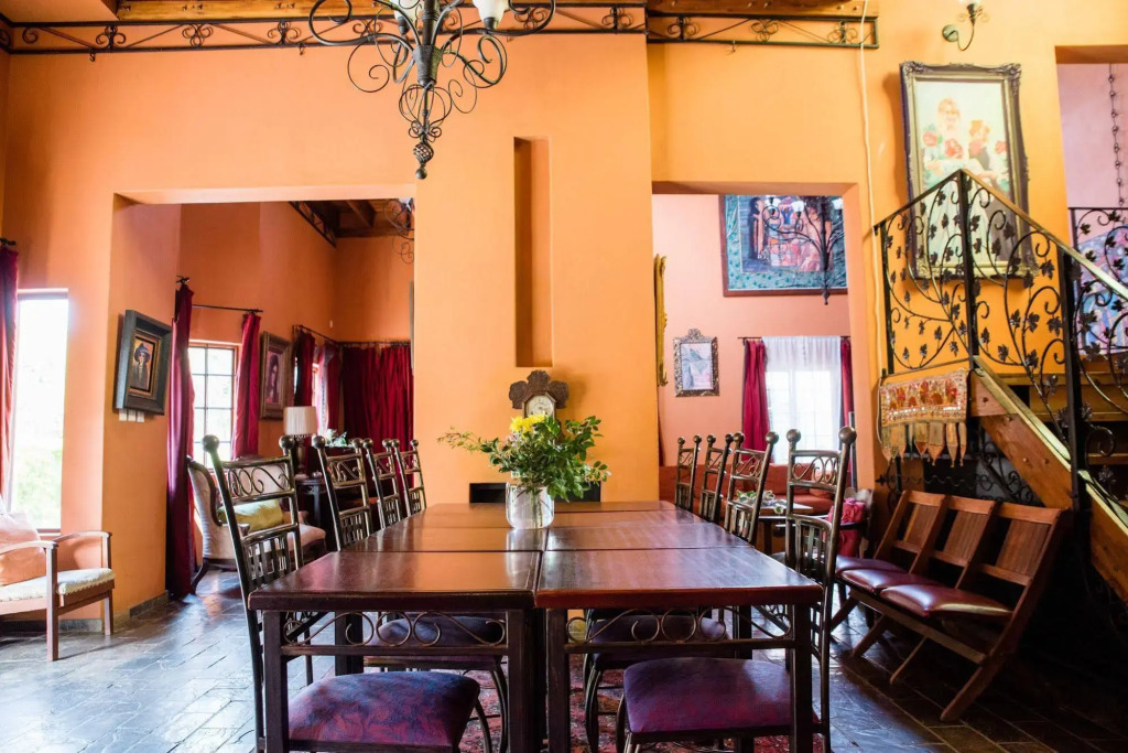 5th Avenue Gooseberry Guest House