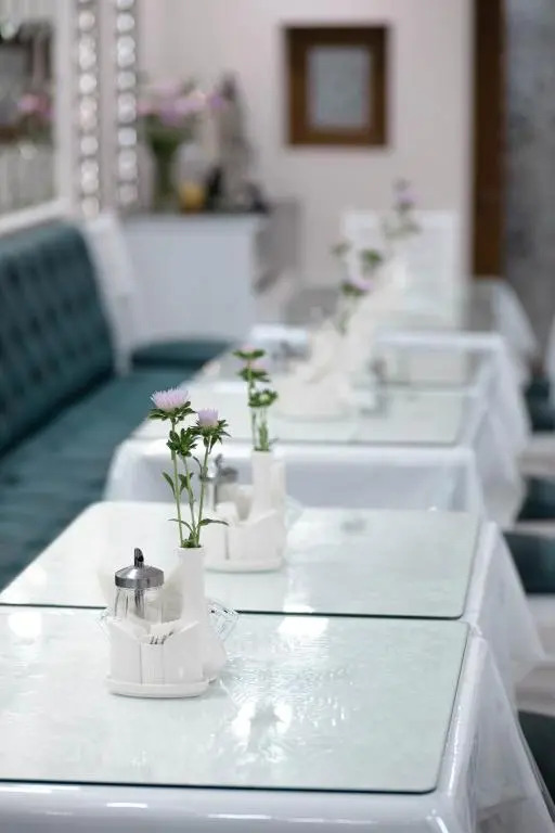 Registon Saroy Hotel