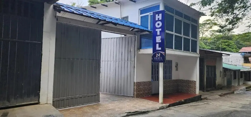 Hotel Noz Inn