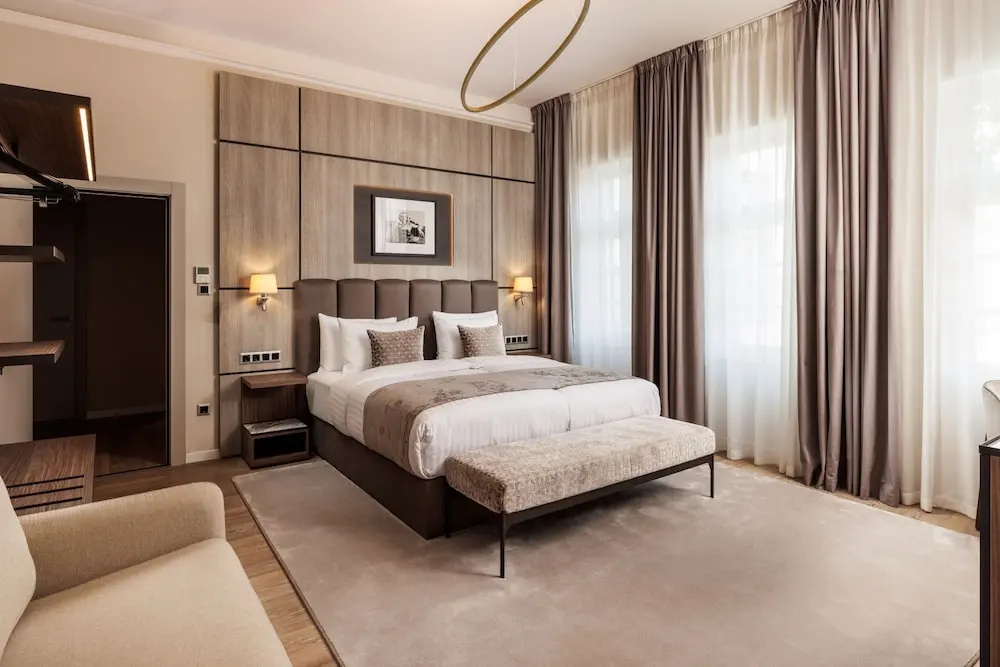 Anna Grand Hotel