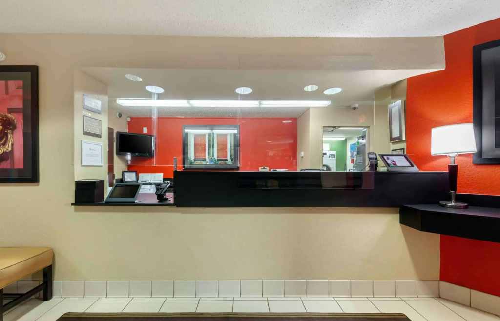 Extended Stay America Suites - Rockford - I-90