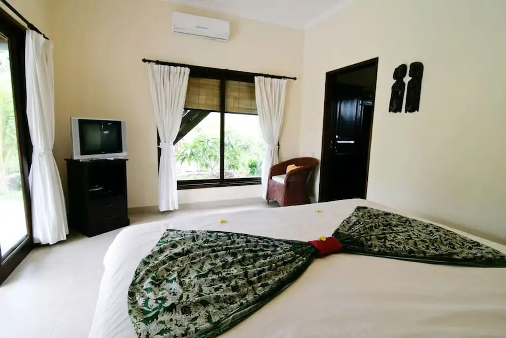 Villa Beranda, Open Stylish Villa, With Staff, By The Beach In Lovina, Bali