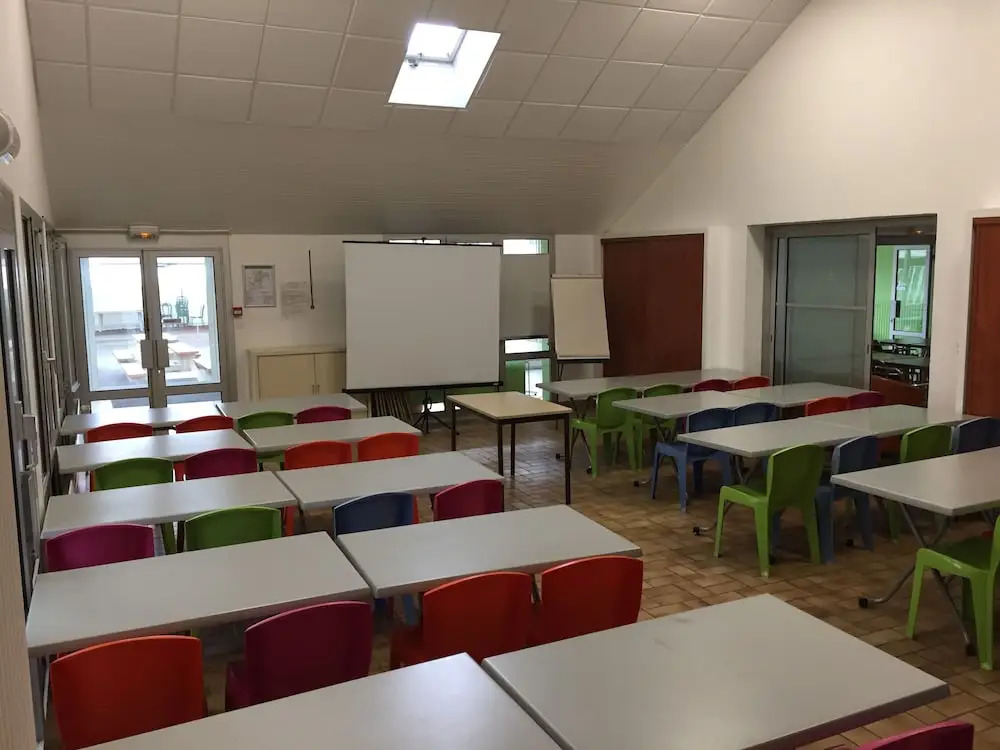 CRJS et Auberge de Jeunesse - Hostel