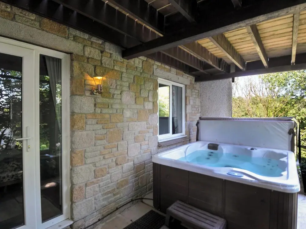 60 Valley Lodge