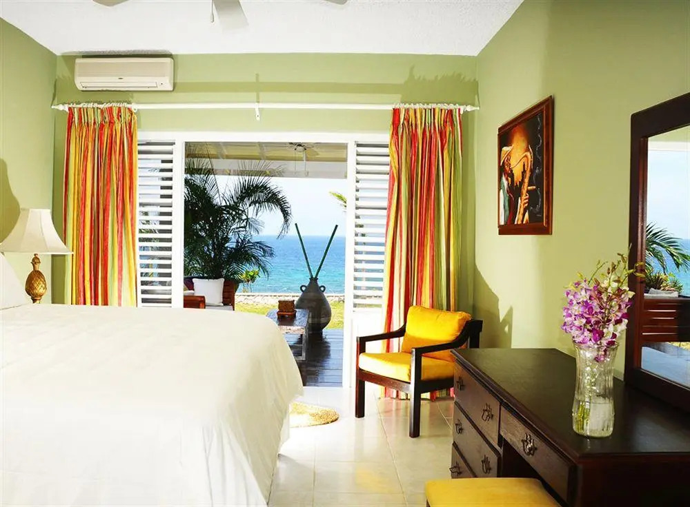 Golden Cove Resort