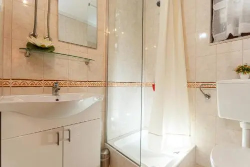 Apartments Cvita
