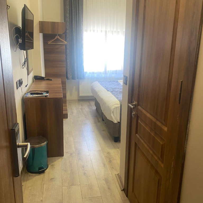 Zümrüt Palas Otel