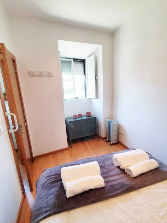 GuestReady -- Cream and Wood Stay in Alcântara