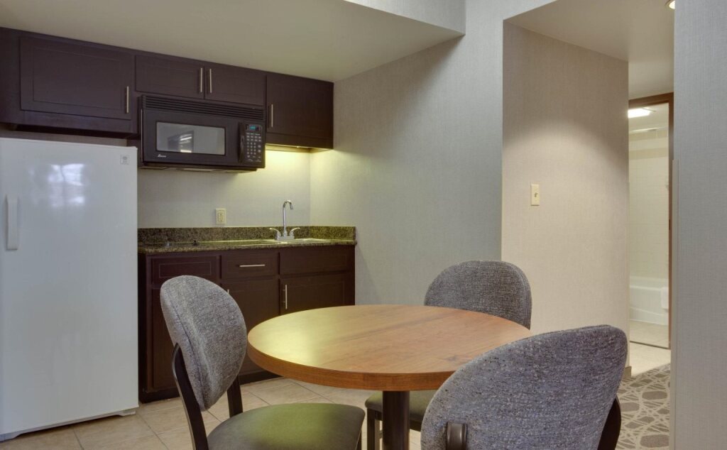 Drury Plaza Hotel San Antonio Airport