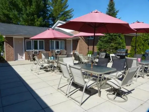 Oasis by the Bay Vacation Suites