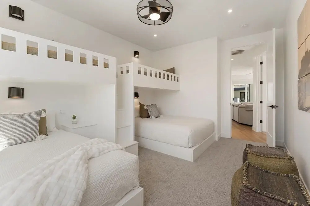 Salt And Sol 5 Bedroom Townhouse