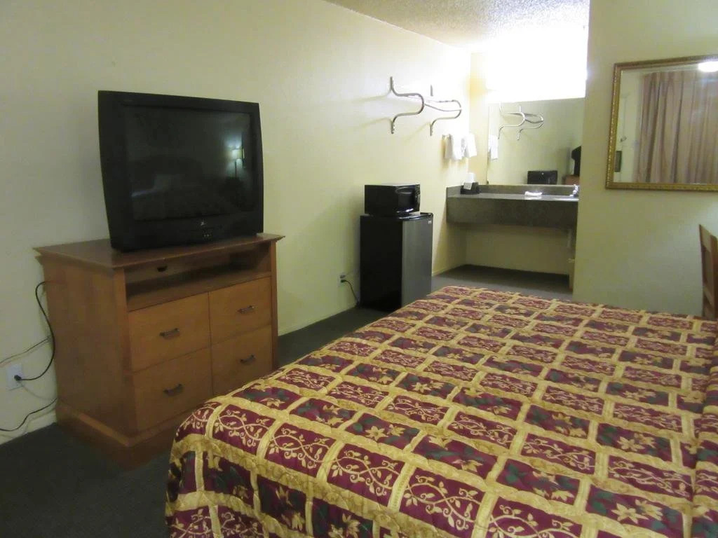 Deluxe Inn Irving