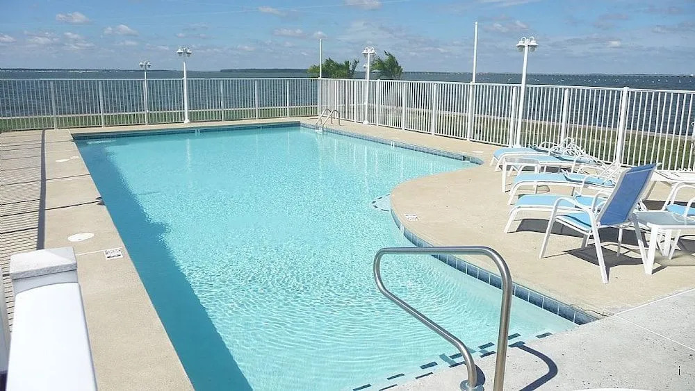 Bella Vista 601 - 3 Br Condo