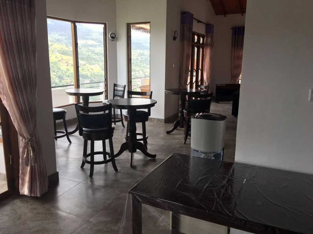 Kandyan Bluestar Villa