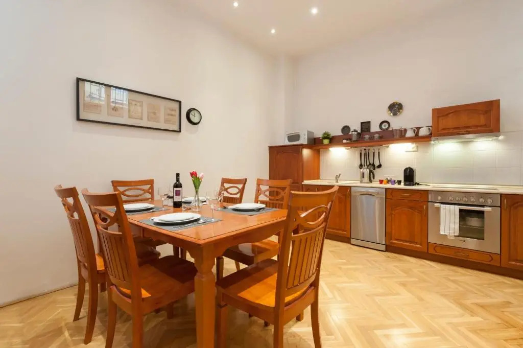 Liszt Ferenc LONG-TERM BUDGET Apartments