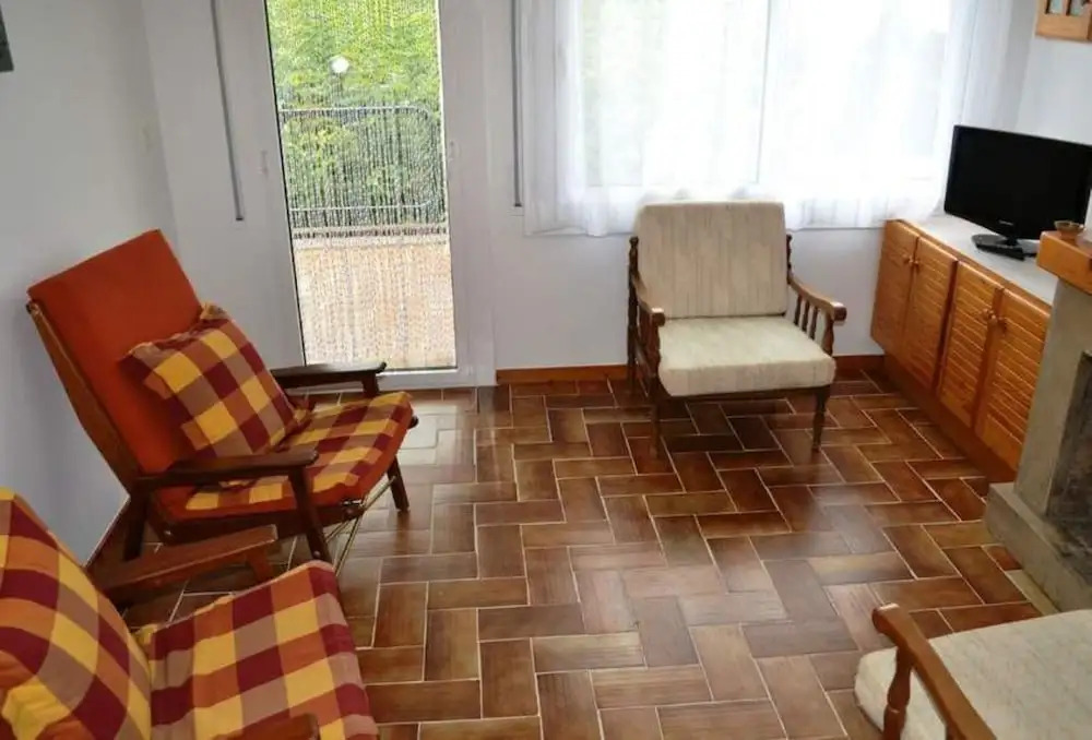 106306 - Apartment in Llança