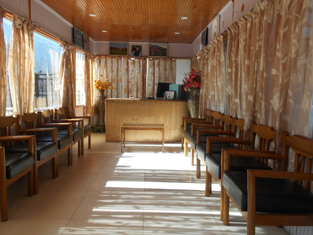Hotel Abshar